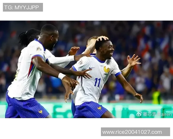 法兰西与澳大利亚的激烈对决：一场足球盛宴的背后故事与精彩瞬间